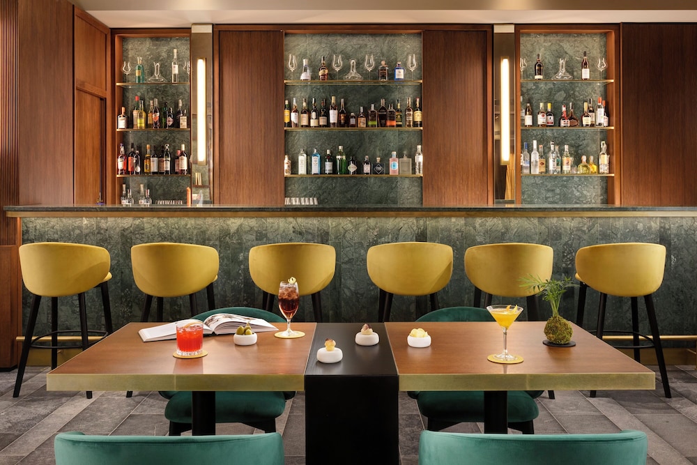 Floren Hotel — Restaurant & bars in Florence, Tuscany