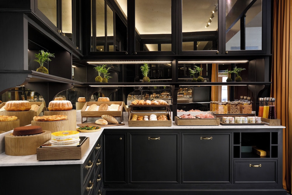Floren Hotel — Restaurant & bars in Florence, Tuscany