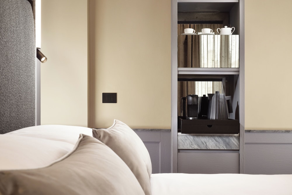Floren Hotel — Hotel rooms in Florence, Tuscany