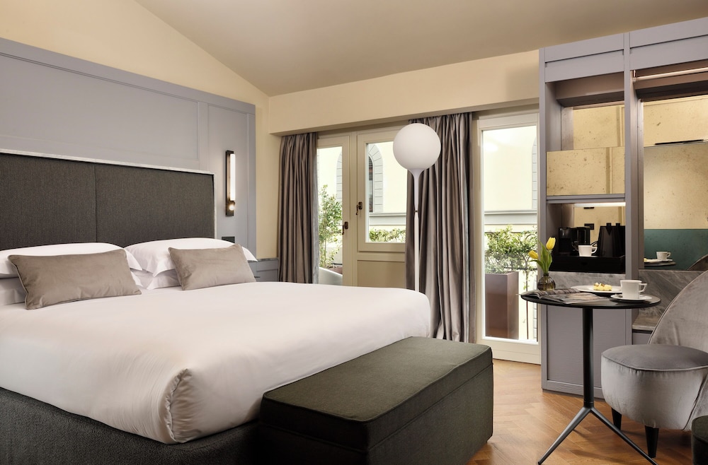 Floren Hotel — Hotel rooms in Florence, Tuscany