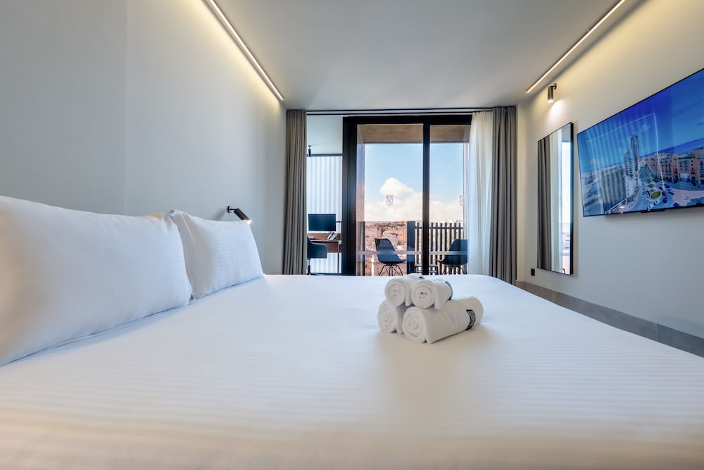 Onyx Hotel — Hotel rooms in St Julian’s, Malta Island