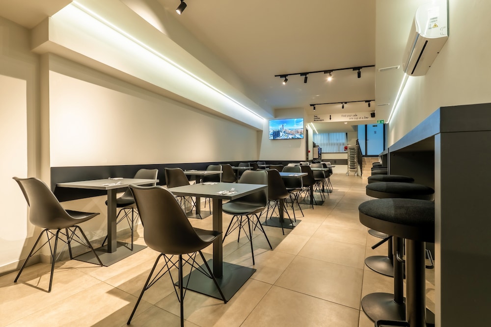 Onyx Hotel — Restaurant & bars in St Julian’s, Malta Island