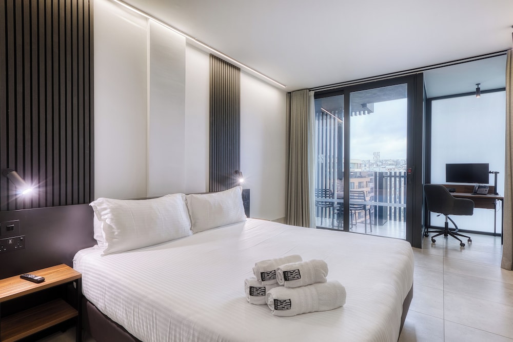 Onyx Hotel — Hotel rooms in St Julian’s, Malta Island