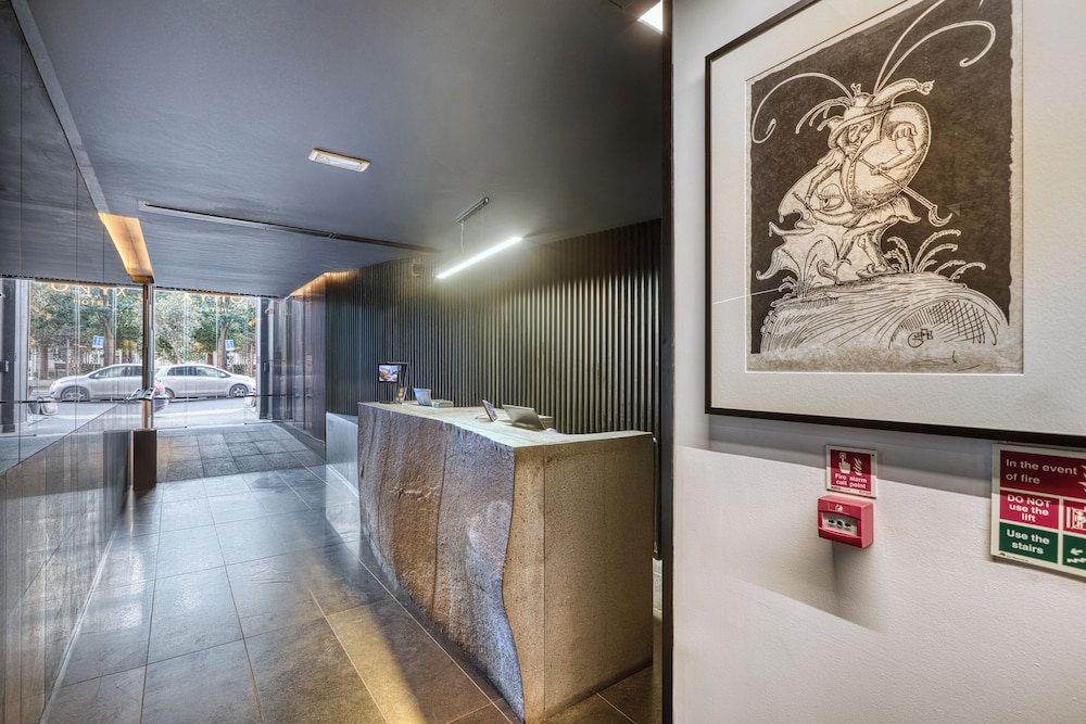 Onyx Hotel — Hotel building in St Julian’s, Malta Island