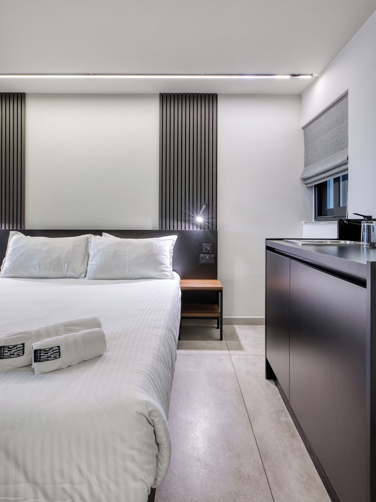 Onyx Hotel — Hotel rooms in St Julian’s, Malta Island