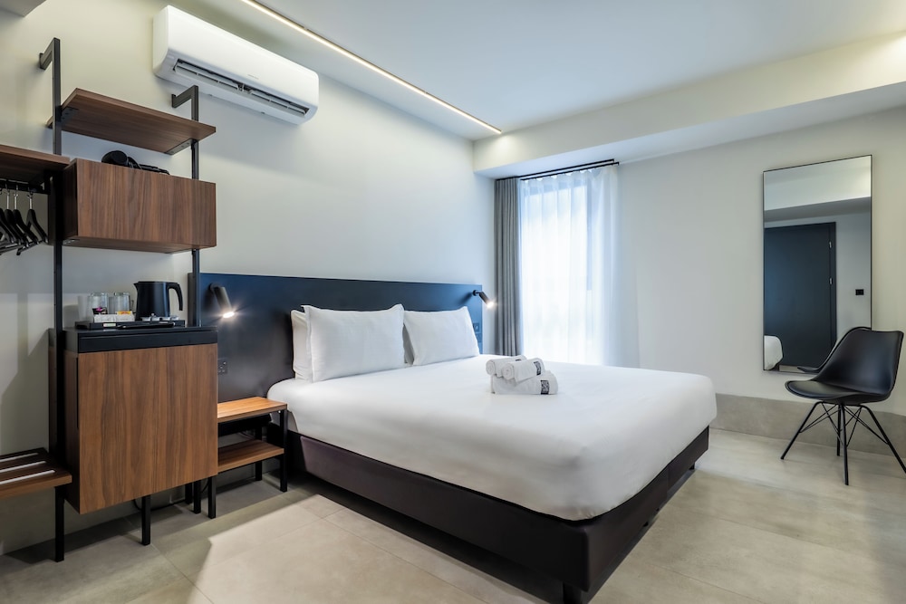 Onyx Hotel — Hotel rooms in St Julian’s, Malta Island