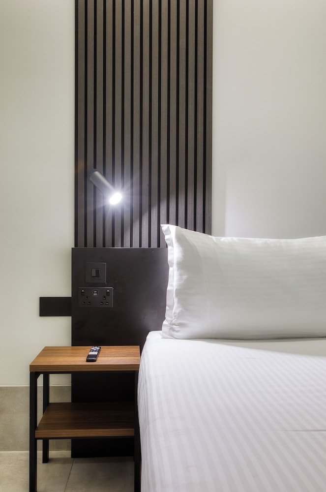Onyx Hotel — Hotel rooms in St Julian’s, Malta Island