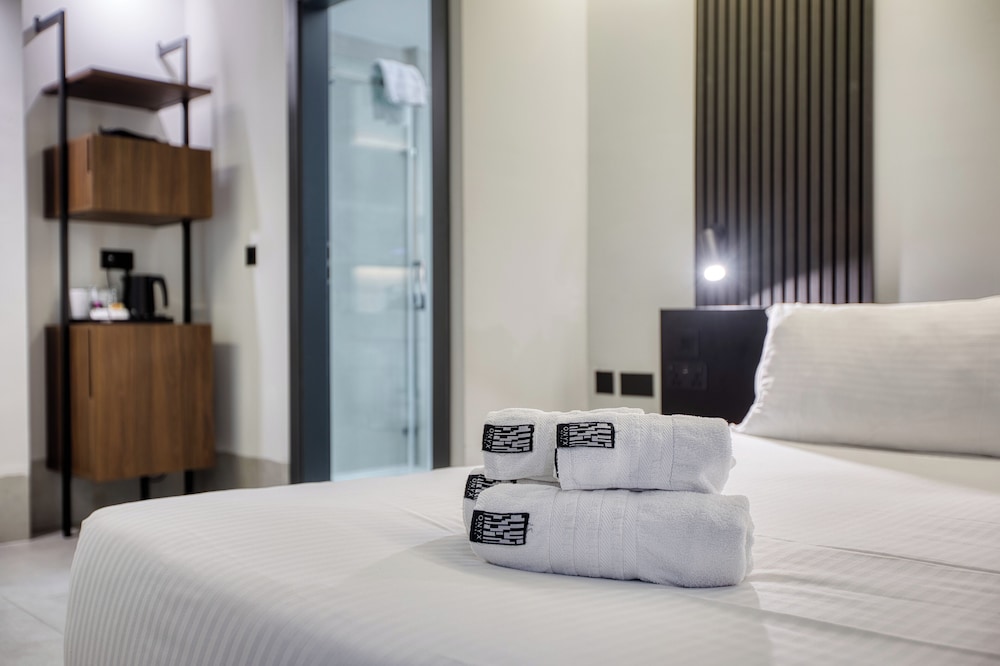 Onyx Hotel — Hotel rooms in St Julian’s, Malta Island