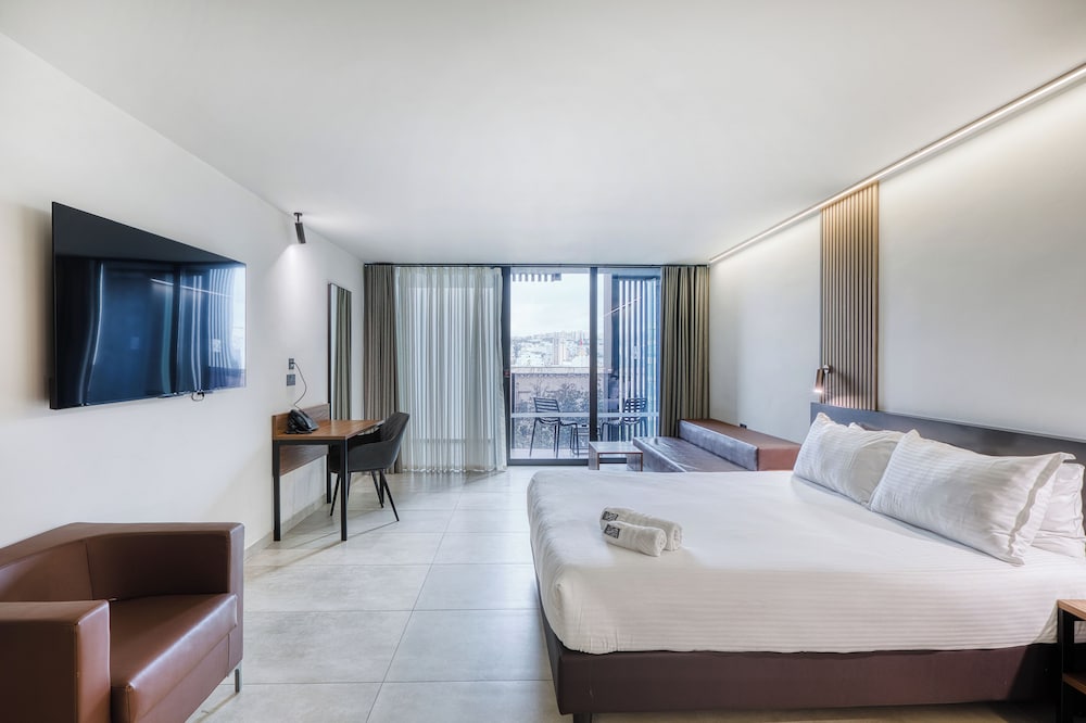 Onyx Hotel — Hotel rooms in St Julian’s, Malta Island