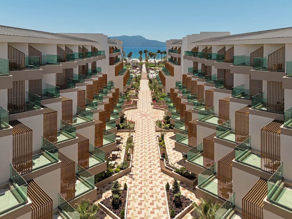 Liberty Signa - All inclusive — Hotel building in Fethiye, Mugla