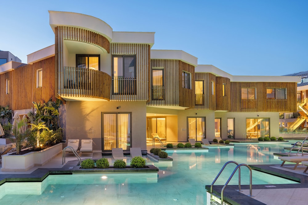 Liberty Signa - All inclusive — Hotel building in Fethiye, Mugla