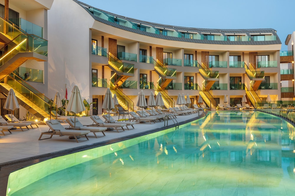 Liberty Signa - All inclusive — Hotel building in Fethiye, Mugla
