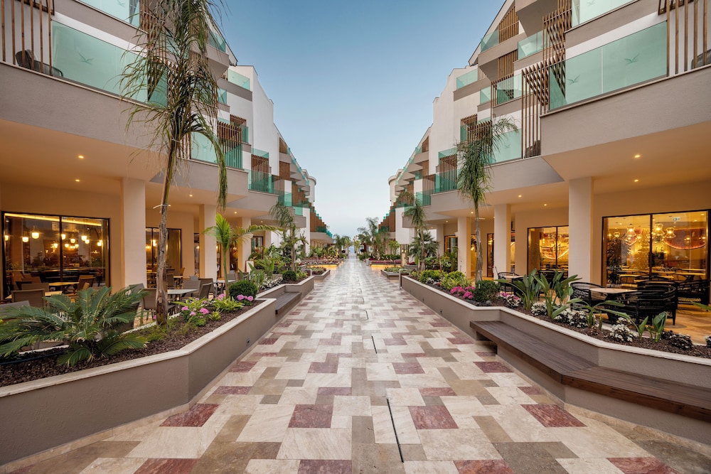 Liberty Signa - All inclusive — Hotel building in Fethiye, Mugla