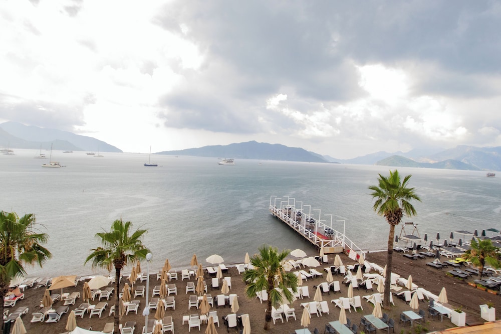 Point Beach Hotel — Hotel rooms in Marmaris, Mugla