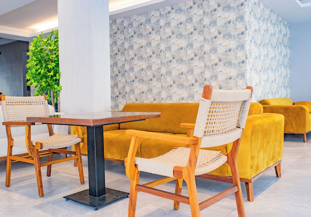 Point Beach Hotel — Restaurant & bars in Marmaris, Mugla