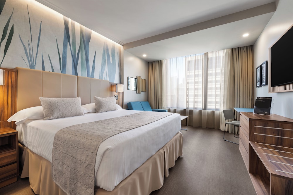 Hotel Riu Plaza Chicago — Hotel rooms in Chicago, Illinois
