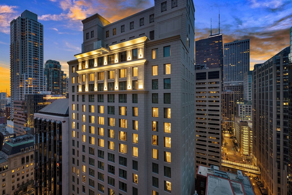 Hotel Riu Plaza Chicago — Main photo in Chicago, Illinois