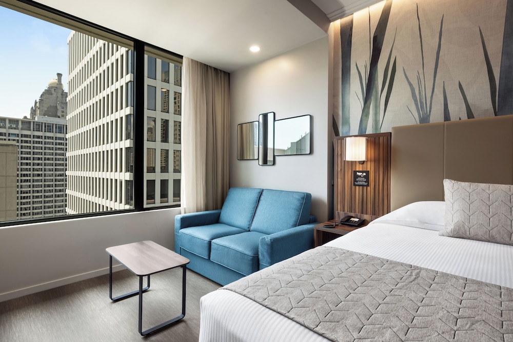 Hotel Riu Plaza Chicago — Hotel rooms in Chicago, Illinois