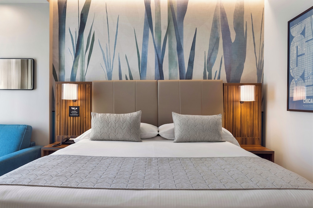 Hotel Riu Plaza Chicago — Hotel rooms in Chicago, Illinois