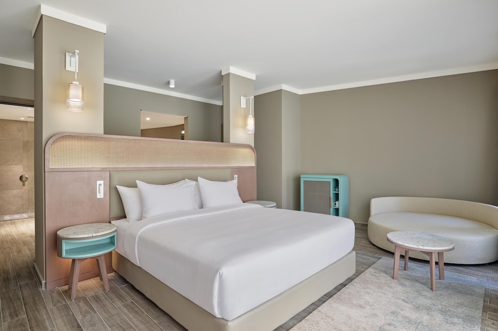 Doubletree By Hilton Mangroovy El Gouna Resort — Rooms in El Gouna, Red Sea