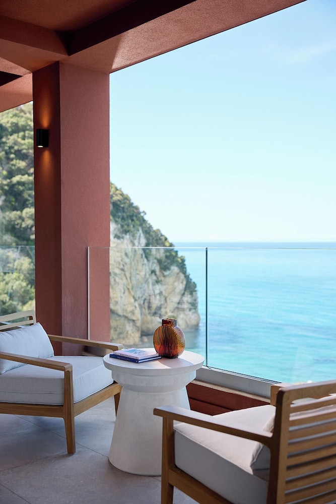 Ella Alkyna – Adults Only — Hotel rooms in Agios Gordios, Ionian Islands