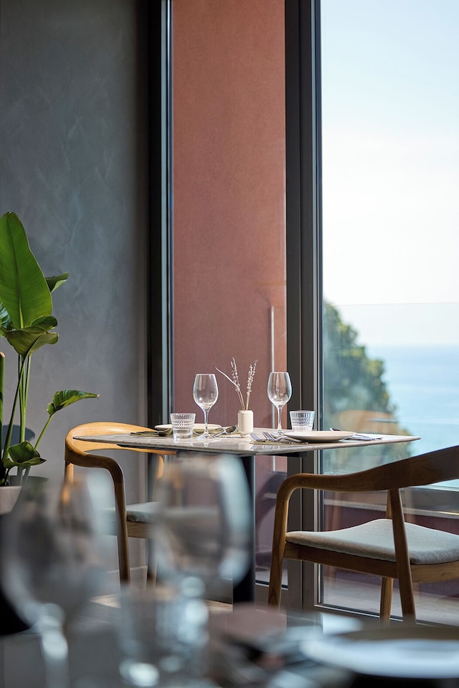 Ella Alkyna – Adults Only — Restaurant & bars in Agios Gordios, Ionian Islands