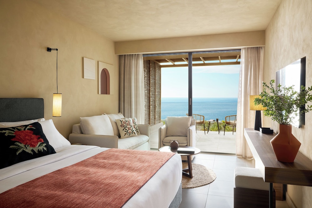 Ella Alkyna – Adults Only — Hotel rooms in Agios Gordios, Ionian Islands
