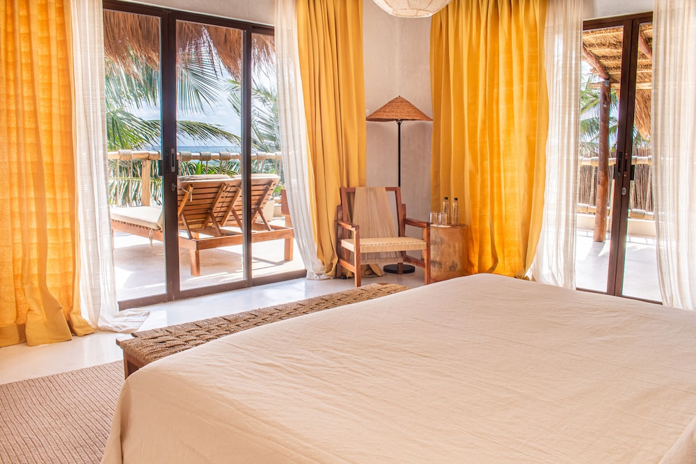 Dune Boutique Hotel located at the party zone — Hotel rooms in Tulum, Quintana Roo