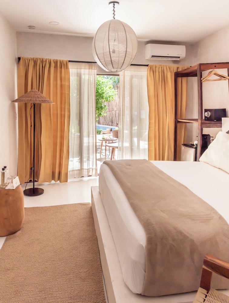 Dune Boutique Hotel located at the party zone — Hotel rooms in Tulum, Quintana Roo