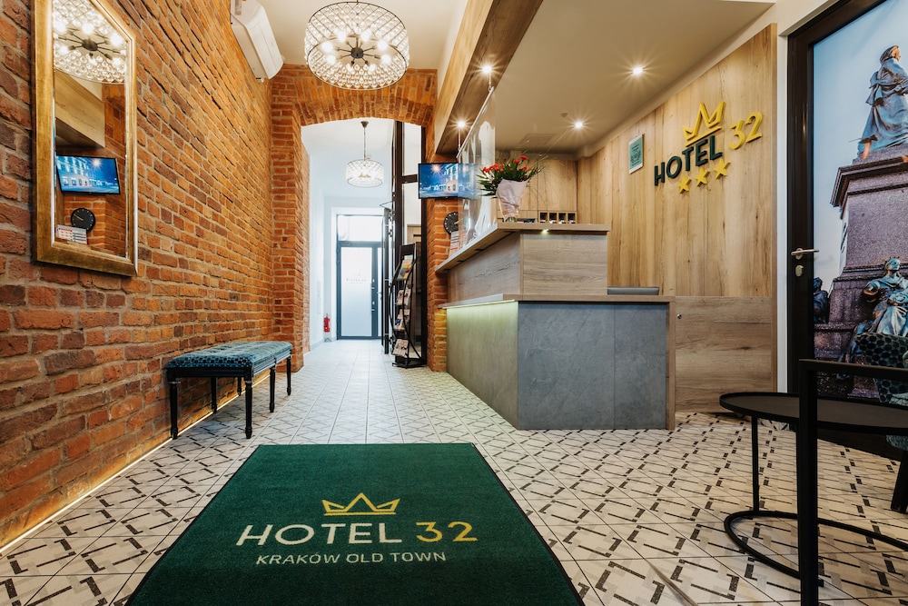 Hotel 32 Kraków Old Town — Hotel building in Krakow, Lesser Poland