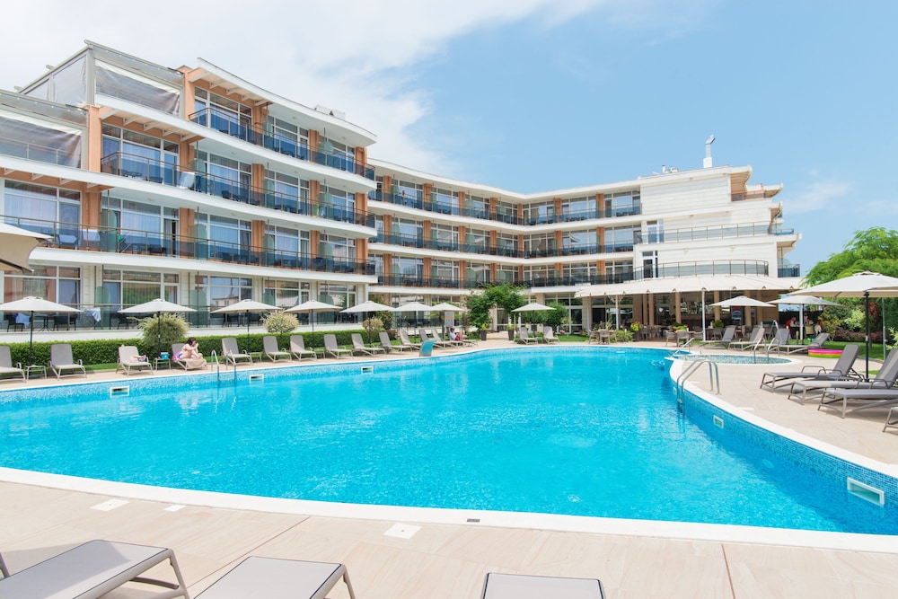 Hotel Miramar — Swimming pool in Sozopol, Burgas Region