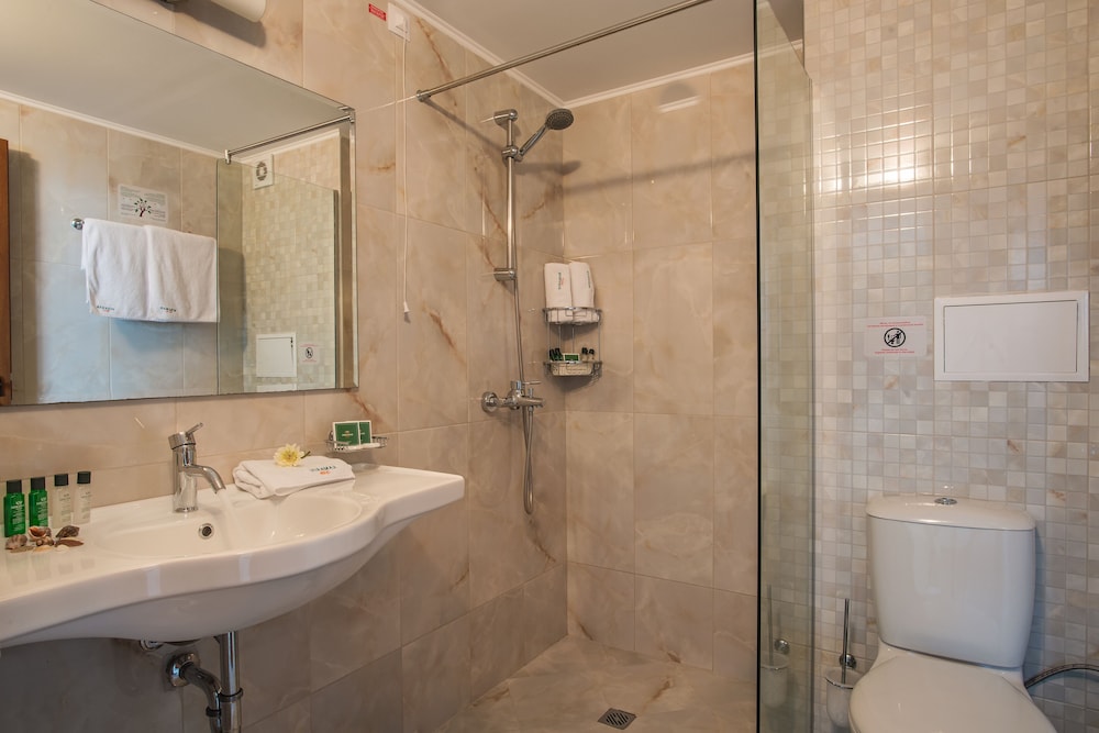 Hotel Miramar — Hotel rooms in Sozopol, Burgas Region