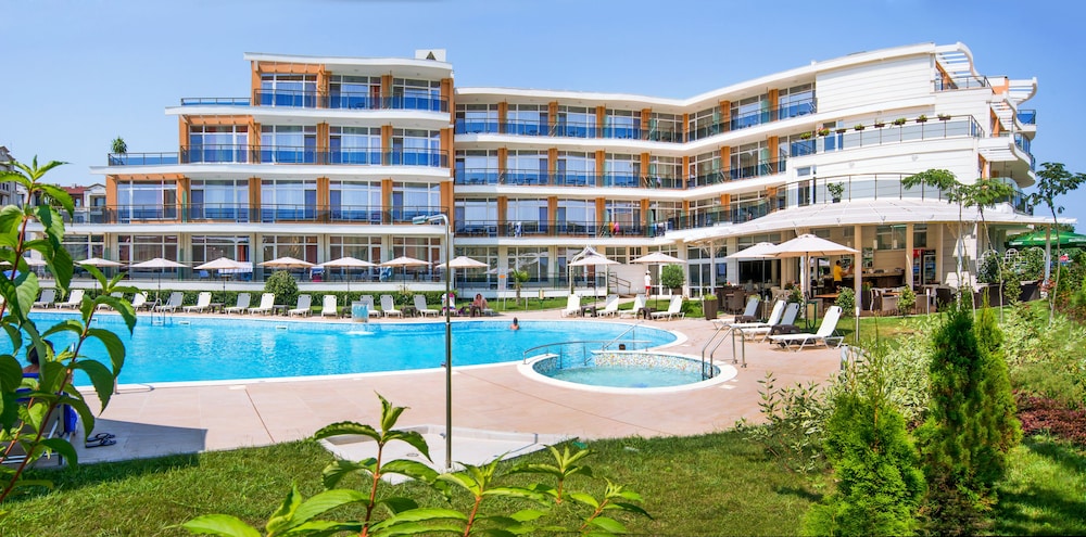 Hotel Miramar — Swimming pool in Sozopol, Burgas Region