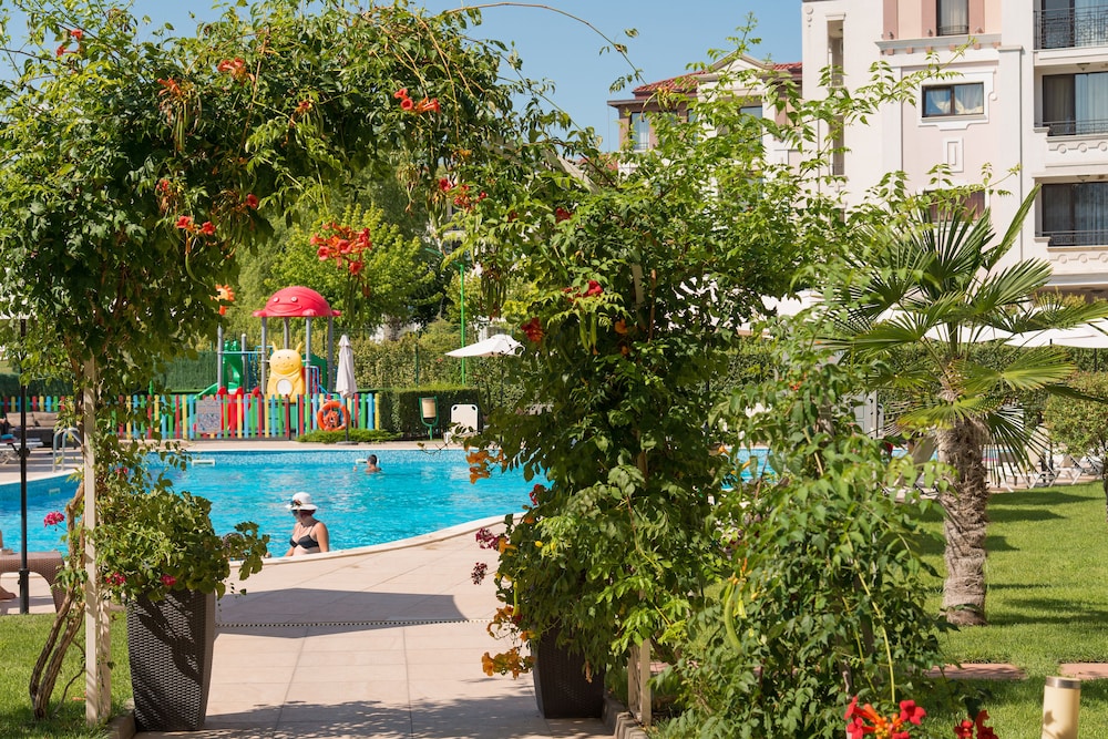 Hotel Miramar — Swimming pool in Sozopol, Burgas Region