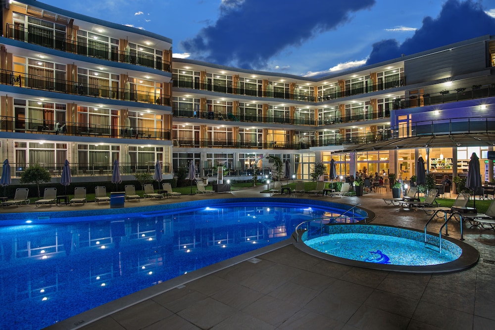 Hotel Miramar — Hotel building in Sozopol, Burgas Region