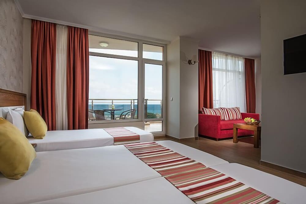 Hotel Miramar — Hotel rooms in Sozopol, Burgas Region