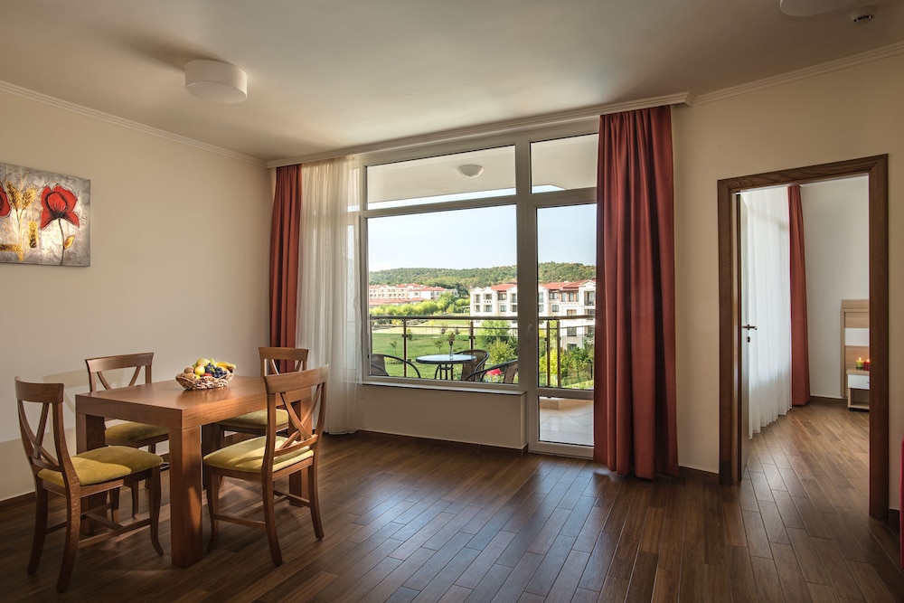 Hotel Miramar — Hotel rooms in Sozopol, Burgas Region