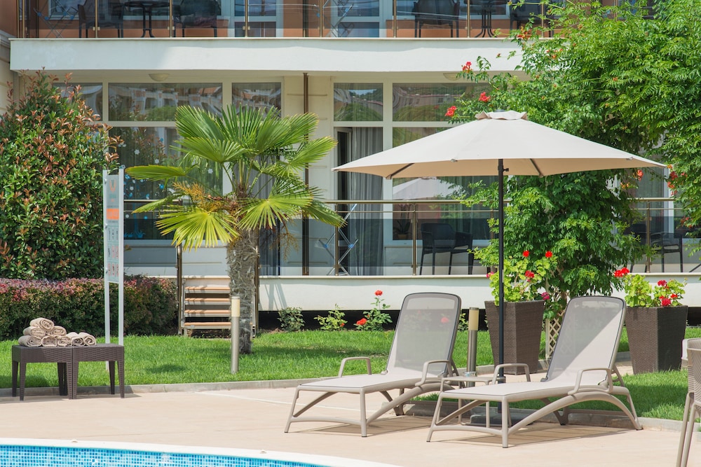 Hotel Miramar — Swimming pool in Sozopol, Burgas Region