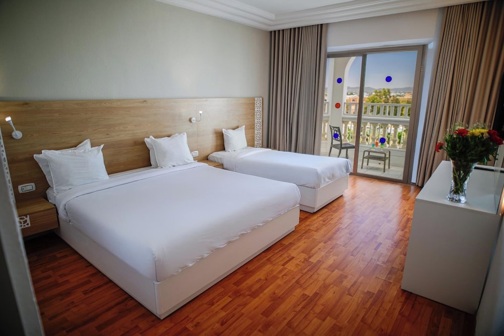 TMK L'Atrium Yasmine by Turismark — Hotel rooms in Hammamet, Nabeul