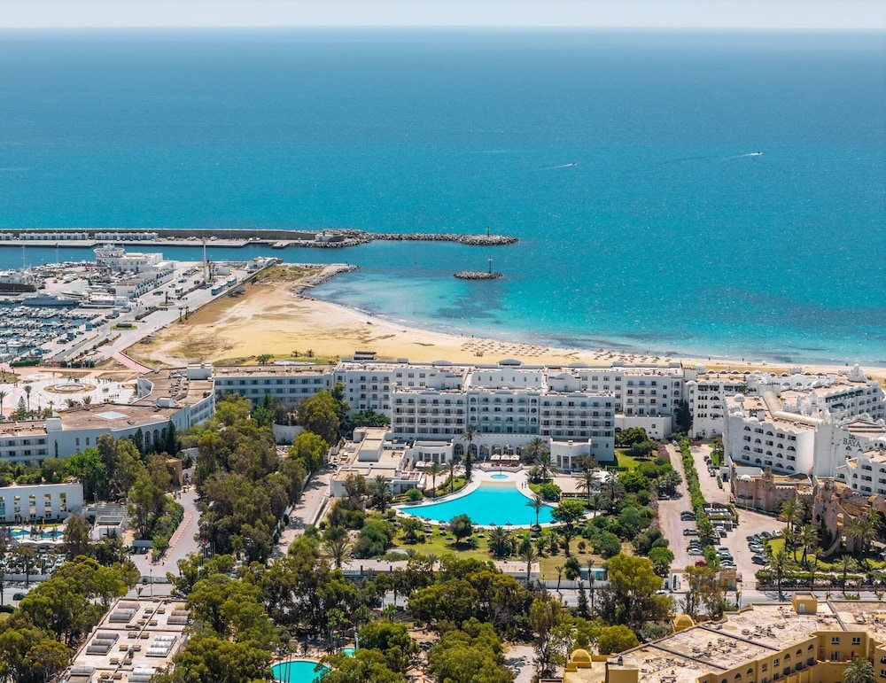TMK L'Atrium Yasmine by Turismark — Hotel building in Hammamet, Nabeul