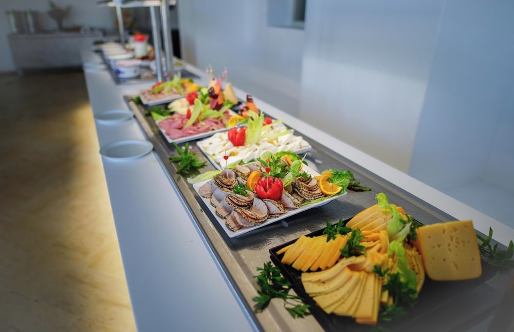TMK L'Atrium Yasmine by Turismark — Restaurant & bars in Hammamet, Nabeul