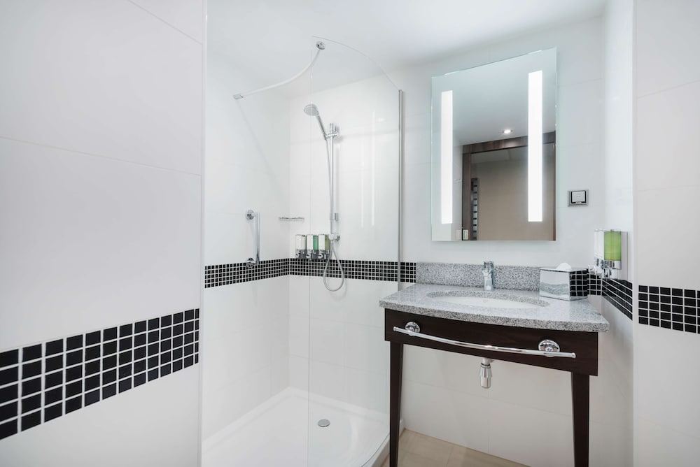 Hampton by Hilton Krakow — Hotel rooms in Krakow, Lesser Poland