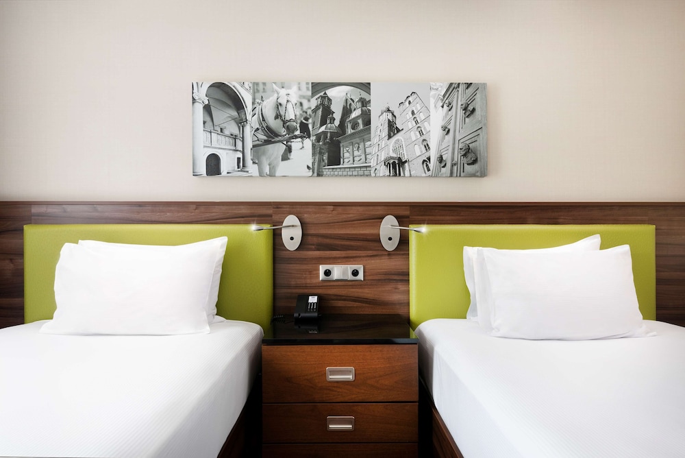 Hampton by Hilton Krakow — Hotel rooms in Krakow, Lesser Poland