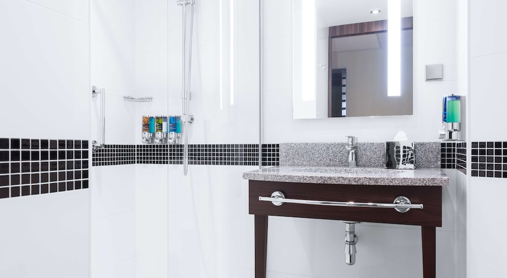 Hampton by Hilton Krakow — Hotel rooms in Krakow, Lesser Poland