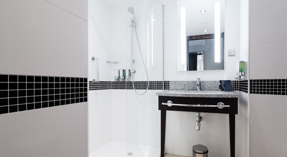 Hampton by Hilton Krakow — Hotel rooms in Krakow, Lesser Poland