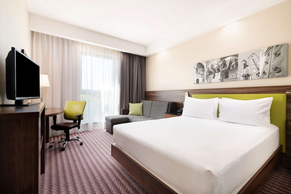 Hampton by Hilton Krakow — Hotel rooms in Krakow, Lesser Poland