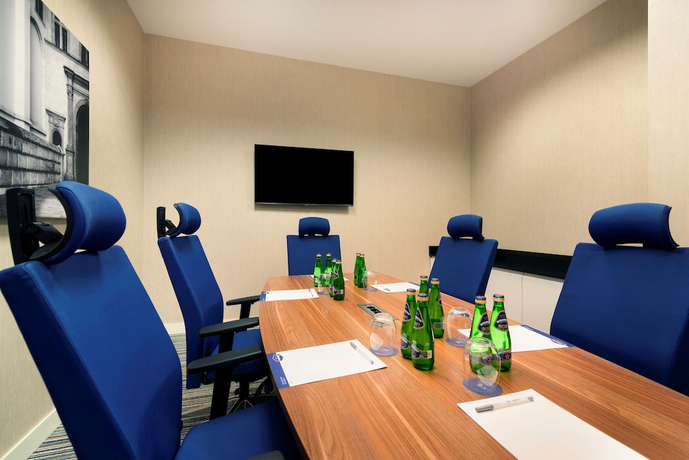 Hampton by Hilton Krakow — Hotel building in Krakow, Lesser Poland
