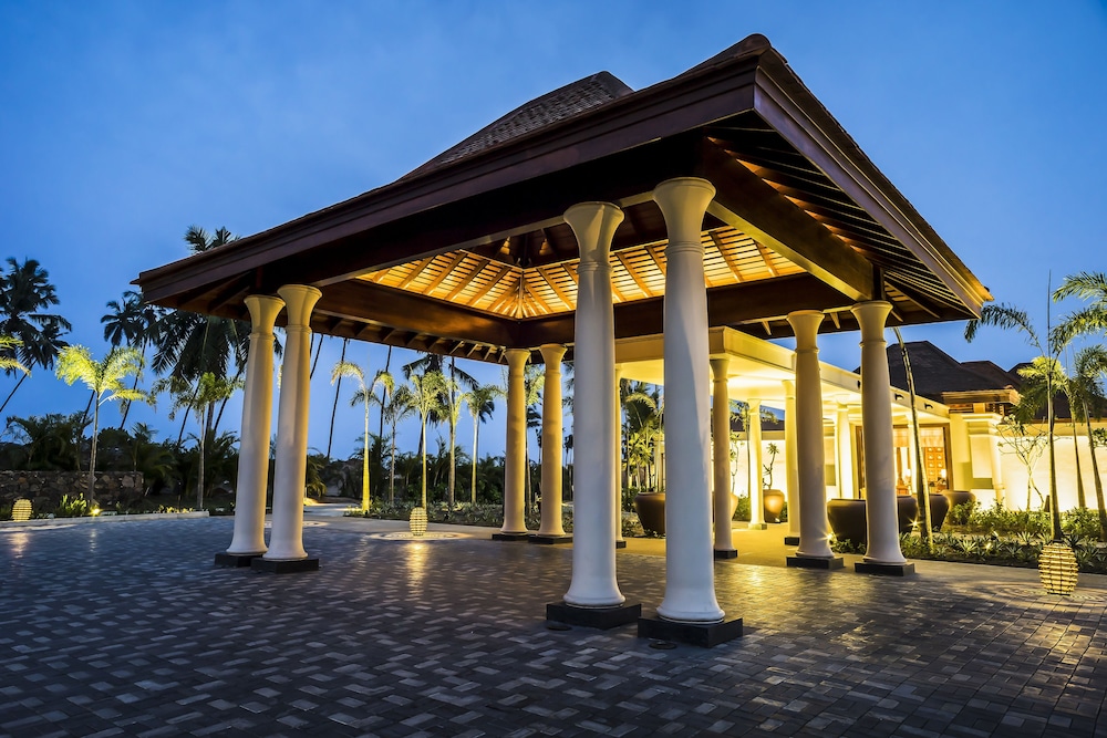 Anantara Peace Haven Tangalle Resort — Hotel building in Tangalle, Southern Province