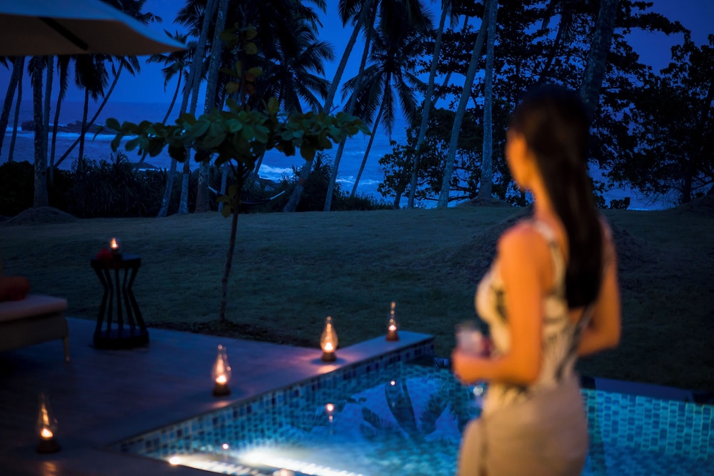 Anantara Peace Haven Tangalle Resort — Swimming pool in Tangalle, Southern Province