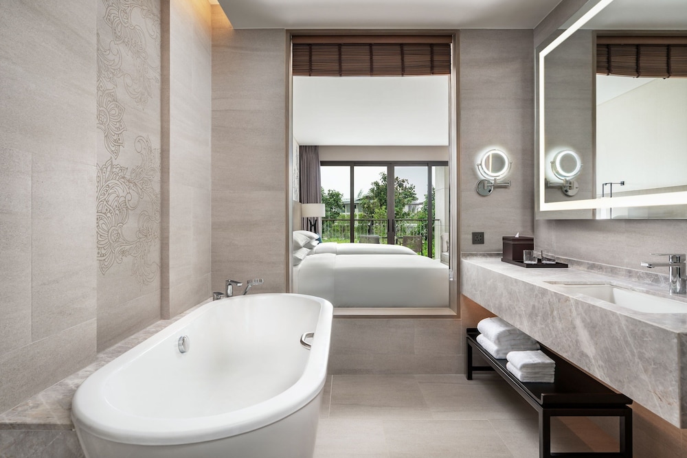 Khao Lak Marriott Beach Resort & Spa — Hotel rooms in Khao Lak, Phang Nga